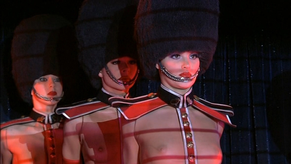 Crazy Horse Le Show 2002 in HD (Garison05)