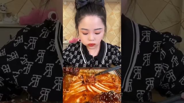 Китайцы едят на камеру!!! ???
