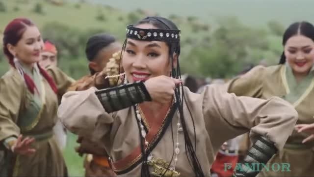 "Shudin boyinda" 2 "Шудын Бойында" Танцуют все