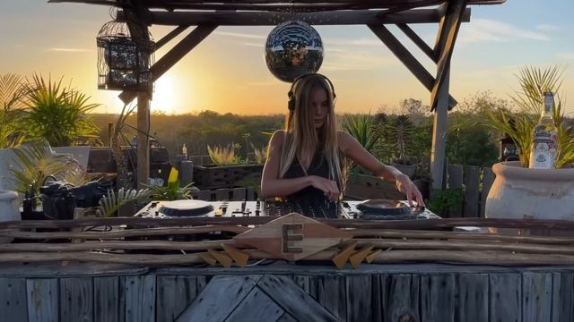 Yazkova | Melodic Techno Sunset Mix By @EPHIMERATulum