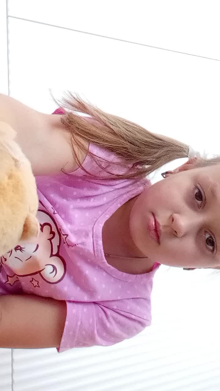 т