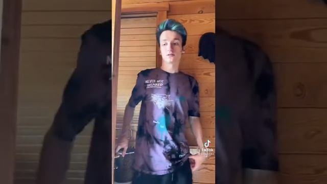 Симба и Хозяин посорились