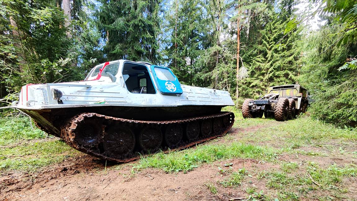 ГТ-Т vs МАЗ 537 перетягивание В ВОДЕ , НА ЗЕМЛЕ, В БОЛОТЕ