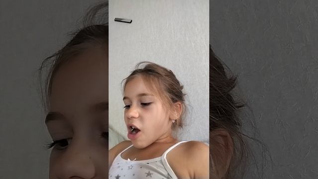 Первый раз в жизни пробую сушёные фрукты.