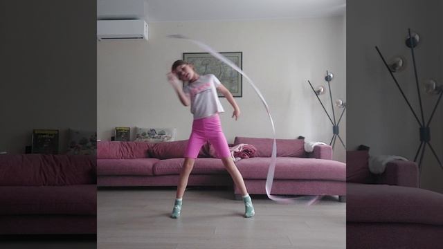 танцы Веры сигма бой и шаг вперёд поворот
#танцы #красота #сигмабой