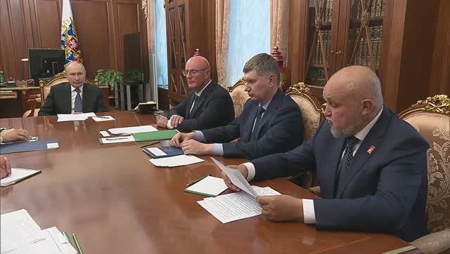 Совещание с членами Правительства