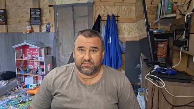 Вся жизнь в стройках и переездах