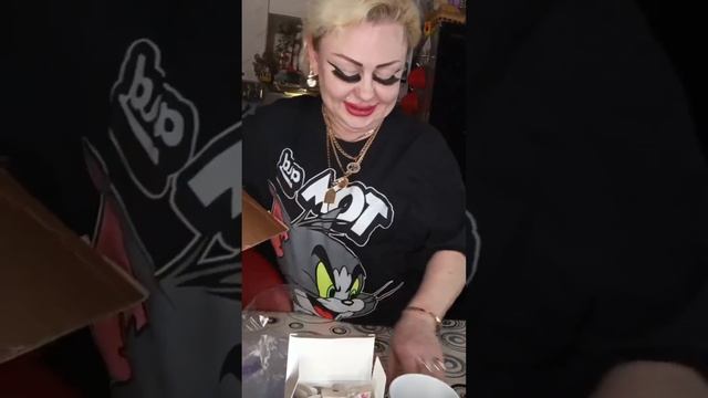 ПРИВЕТУЛИ ДЕВЧУЛИ ! РАСТОПЫРКА ЧЕК !)))