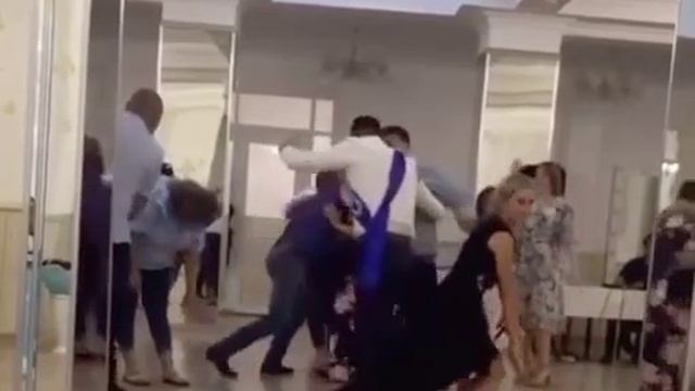 Одинокая крошка 😂😂😂😂😂🤣🤣🤣🤣🤣🤣👍👍👍 #приколы #юмор