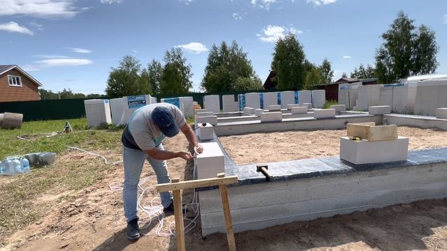 ПЕРВЫЙ РЯД БЛОКОВ ПРОСТЕЙШИЙ ВАРИАНТ / ПЕРВЫЙ РЯД КЛАДКИ ГАЗОБЕТОНА / ДОМ СВОИМИ РУКАМИ от А до Я