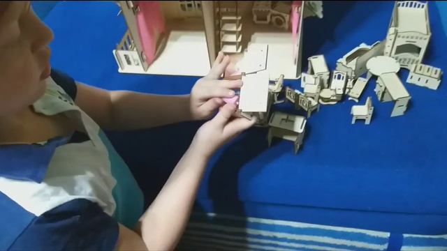 Настенькин кукольный домик