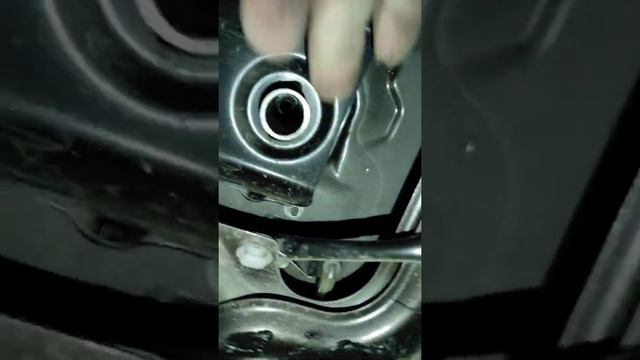 Pajero 4 2011г не открывается дверь багажника, 5 дверь паджеро 4.