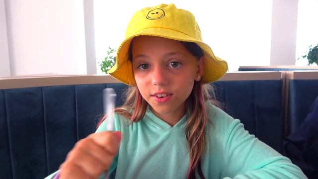 БОГАТЫЙ отдых в отеле vs БЕДНЫЙ отдых на пляже My little Nastya