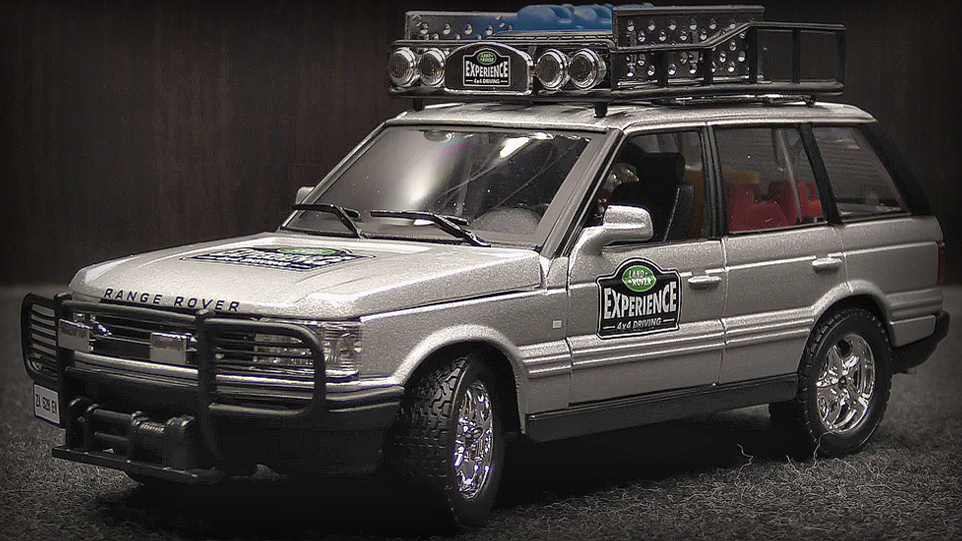 Range Rover - Land Rover Experience Модель машины 2001 Масштаб 1:26 bburago Мини-копия автомобиля