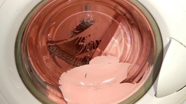 Experiment - a Bucket of Paint - in a Washing Machine