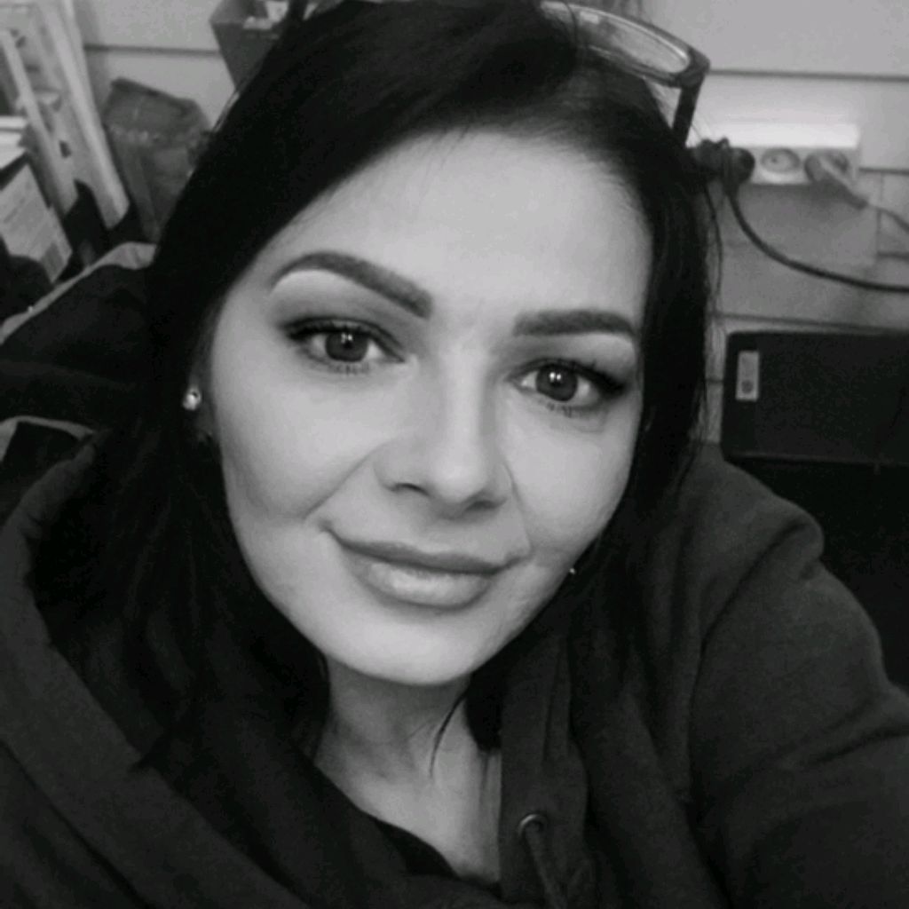 Инна Череватова