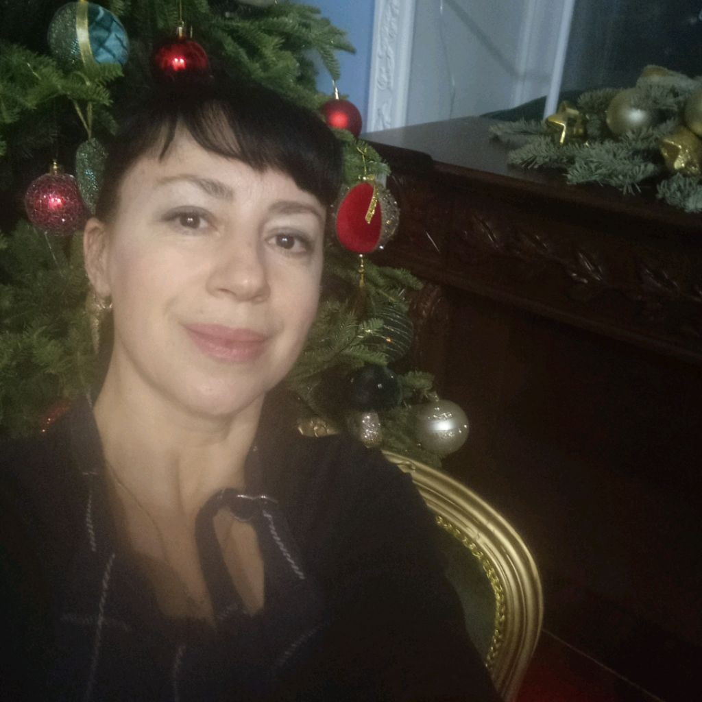Надя Вакарина