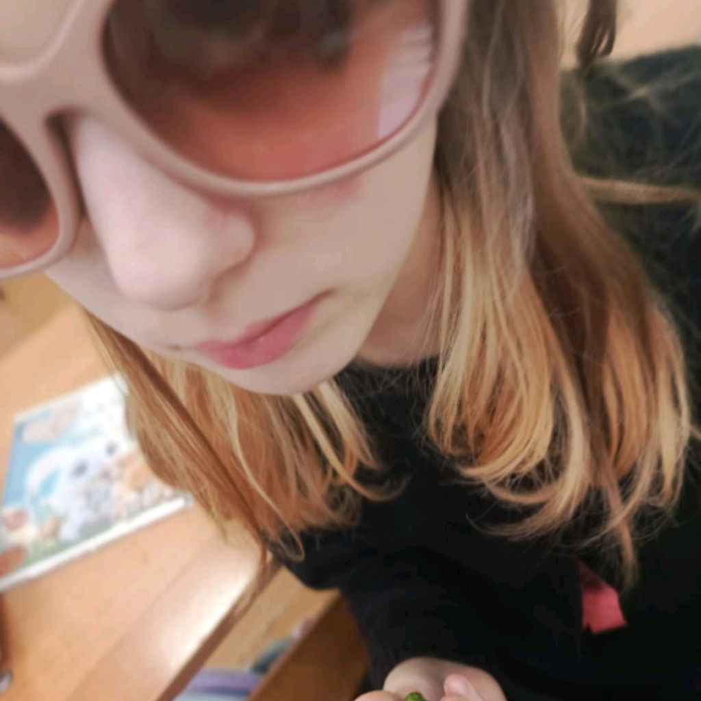 Есик Песик🌈☕️🍼🍪🔗