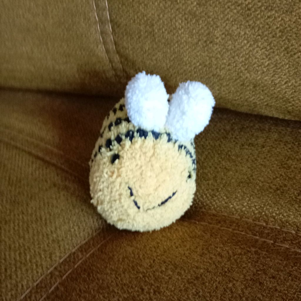Bee_play