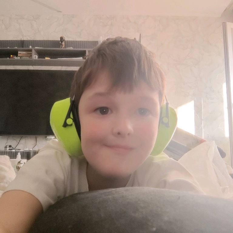 Эмир Ахметов