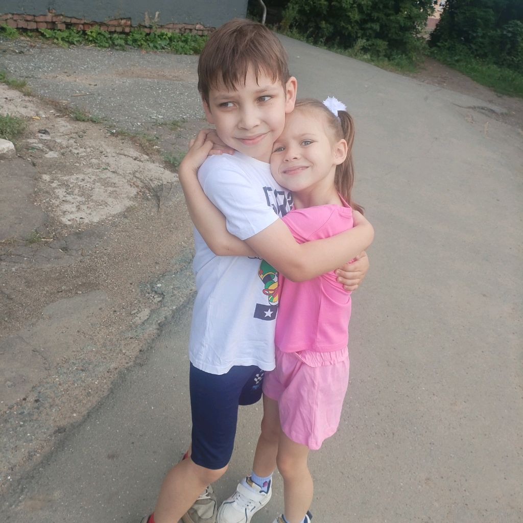 Ростик и Лера 😊