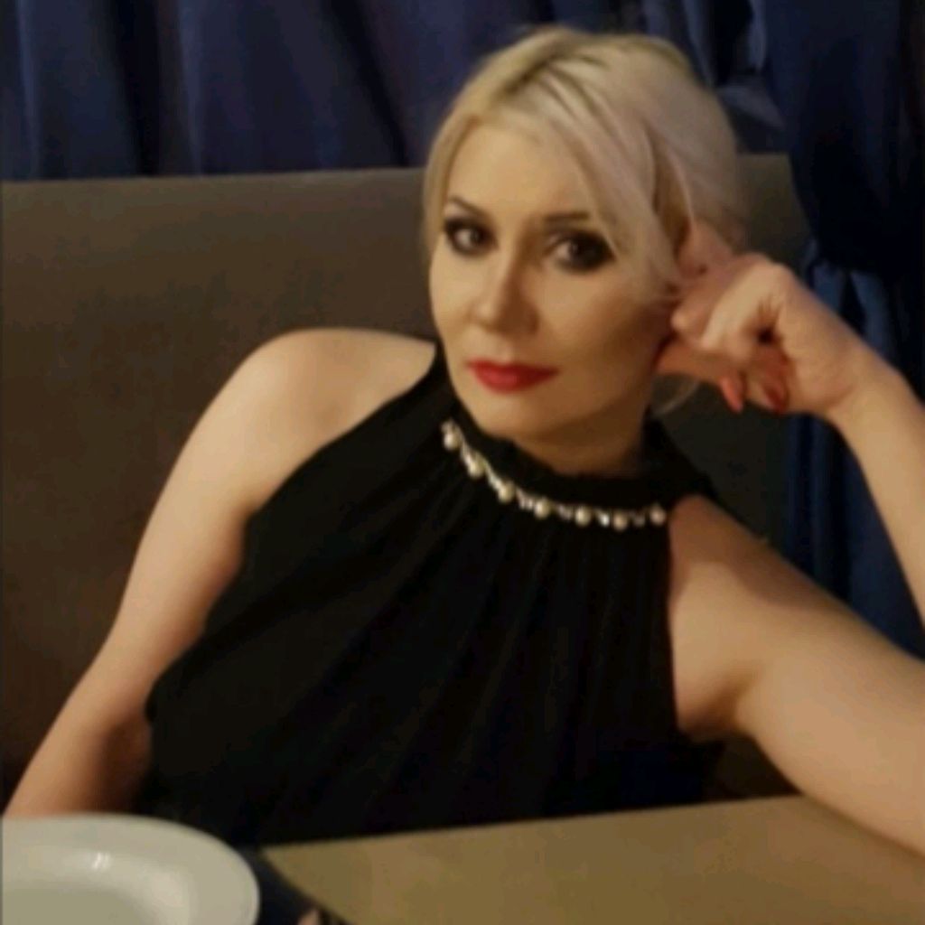Юлия Стешенко
