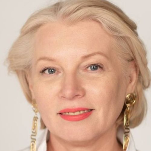 Светлана Комарова